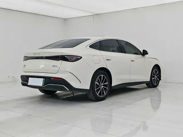 BYD Seal 06 — Фото автомобиля 21