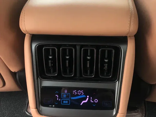 BYD Song L EV — Фото автомобиля 14