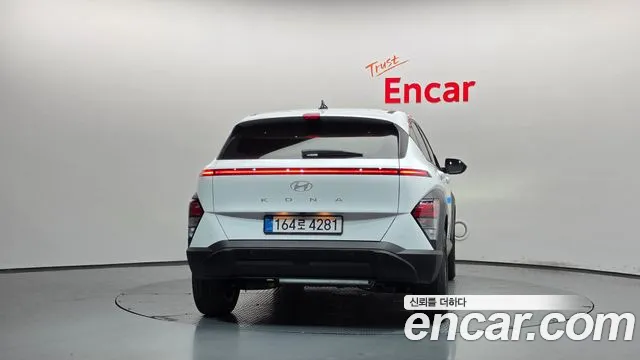 Hyundai Kona SX2 — Фото автомобиля 4