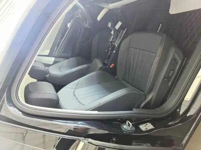 Volkswagen Passat — Фото автомобиля 24