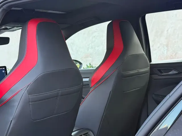 Volkswagen Golf GTI — Фото автомобиля 9