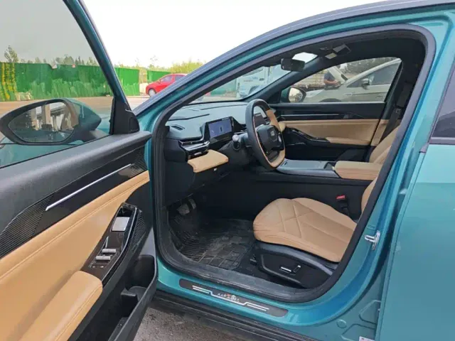 Geely Galaxy L6 — Фото автомобиля 15