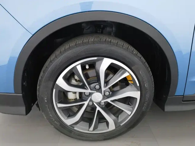 Geely Emgrand S — Фото автомобиля 17