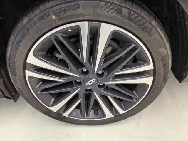 Chery Arrizo 8 — Фото автомобиля 13