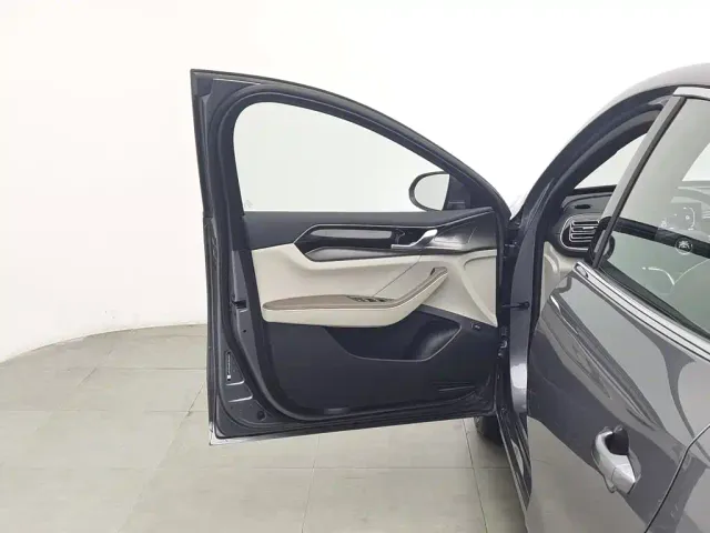 BYD Qin PLUS — Фото автомобиля 8