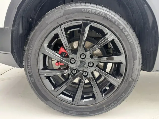 Geely Binyue — Фото автомобиля 22
