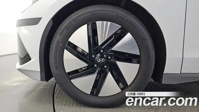 Hyundai Ioniq 6 — Фото автомобиля 5