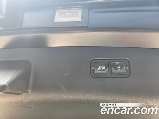 Genesis GV70 2.5T Бензин AWD — Фото автомобиля 18