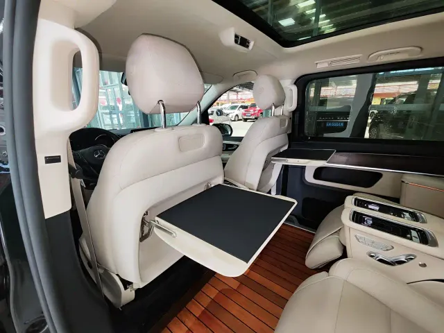 Mercedes-Benz V-Class — Фото автомобиля 24