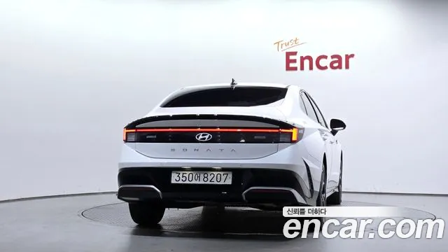 Hyundai Sonata — Фото автомобиля 4