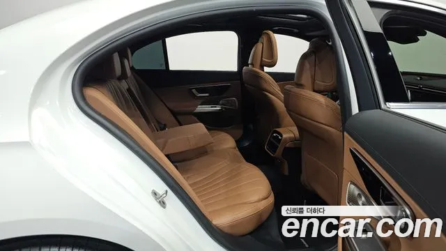 Mercedes-Benz E-Class W214 — Фото автомобиля 17