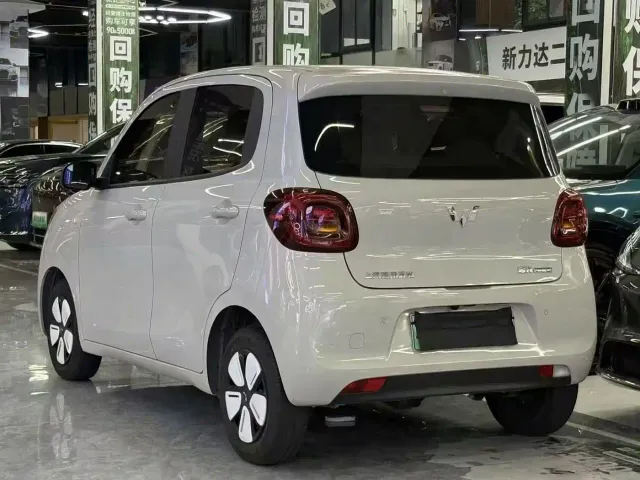 Wuling Hongguang Mini EV — Фото автомобиля 12