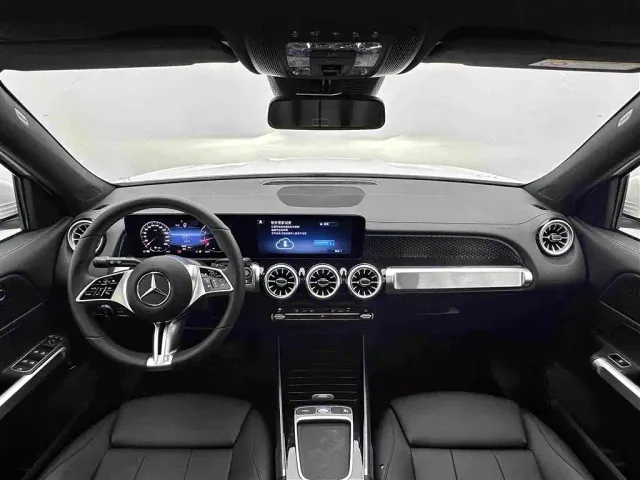 Mercedes-Benz GLB-Class — Фото автомобиля 18