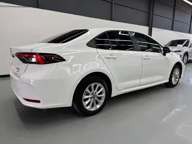 Toyota Corolla — Фото автомобиля 6