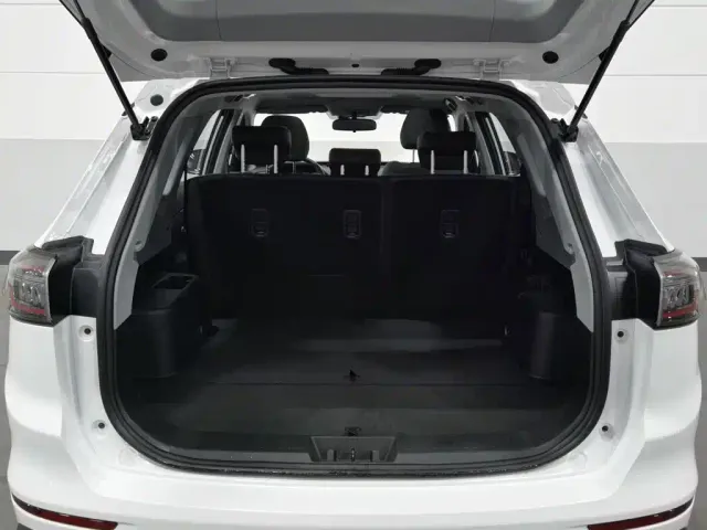 Chery Tiggo 8 — Фото автомобиля 16