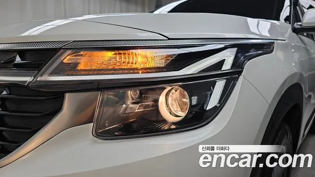 Kia Seltos Новый Seltos Бензин 2.0 2WD — Фото автомобиля 22