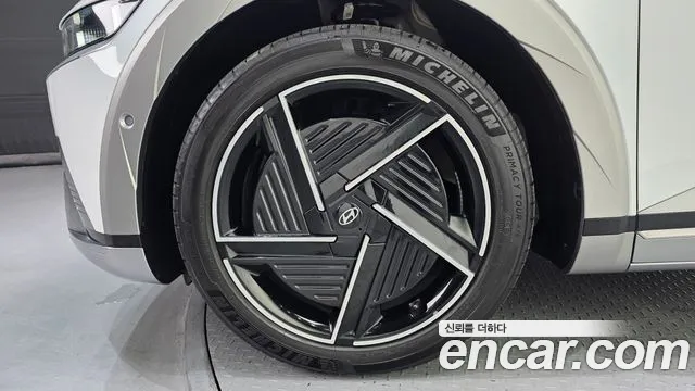 Hyundai Ioniq 5 — Фото автомобиля 5