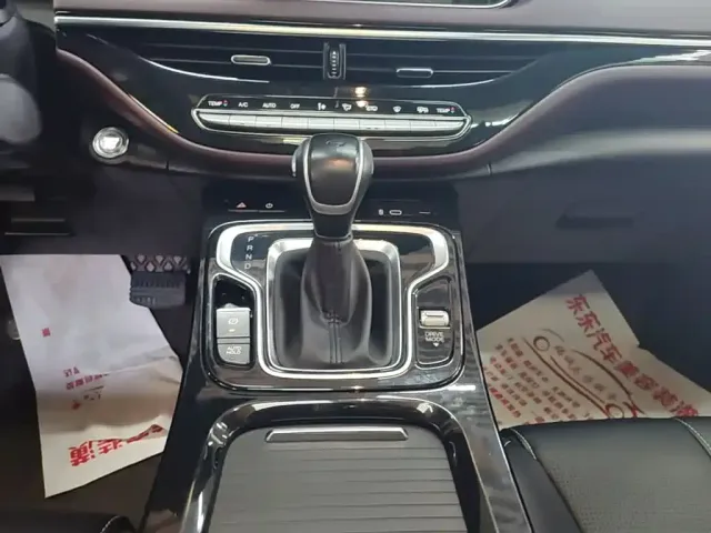 GAC Trumpchi M6 — Фото автомобиля 13