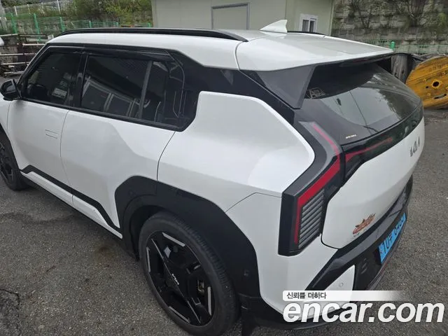 Kia EV3 — Фото автомобиля 4