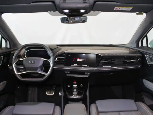 Audi Q4 e-tron — Фото автомобиля 9