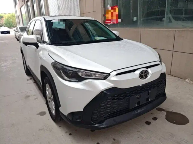 Toyota Frontlander 2022 2.0L CVT Leading Edition — Фото автомобиля 3