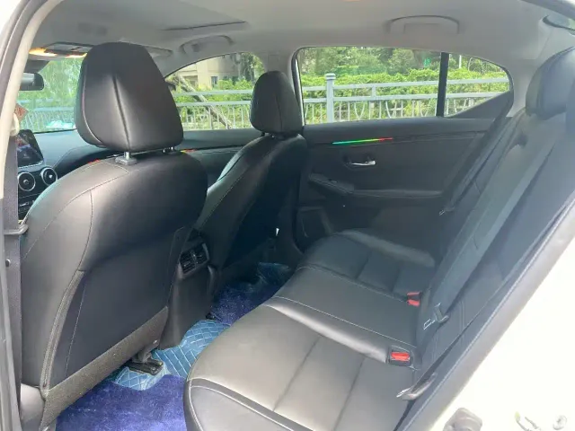 Nissan Sylphy — Фото автомобиля 6
