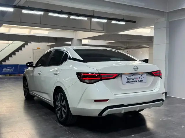 Nissan Sylphy — Фото автомобиля 5