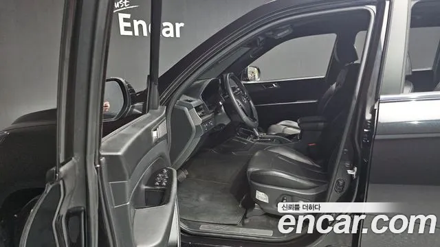 KG_Mobility_Ssangyong Rexton Новый Rexton Sport Khan Дизель 2.2 4WD — Фото автомобиля 10