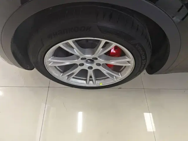 Tesla Model Y — Фото автомобиля 22