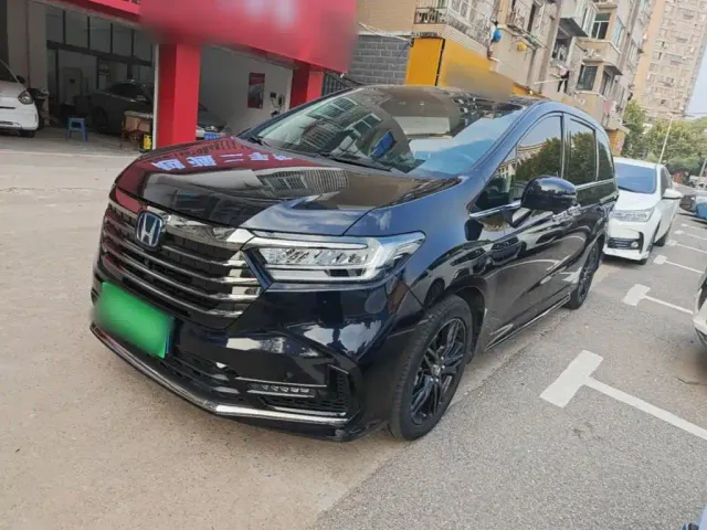 Фотография автомобиля — Honda Odyssey
