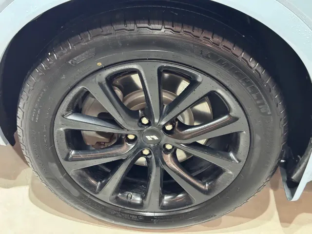 Li Auto ONE — Фото автомобиля 5