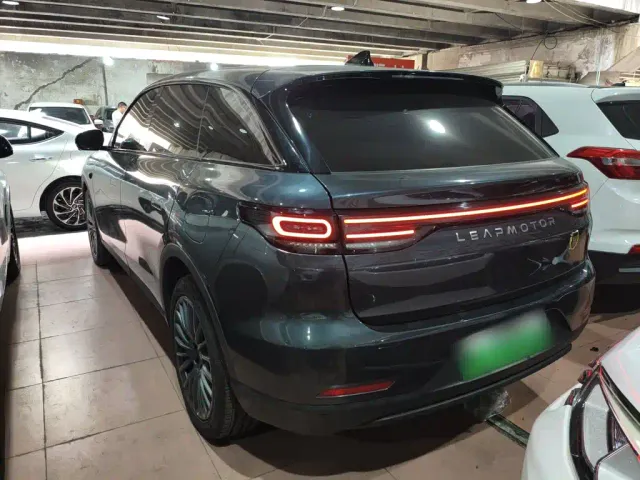 Leapmotor C11 — Фото автомобиля 4
