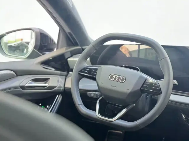 Audi A6L e-tron — Фото автомобиля 11