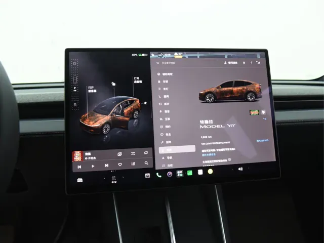 Tesla Model Y L — Фото автомобиля 9