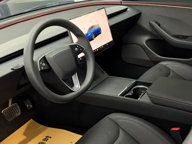 Tesla Model 3 2025 Model Year Facelift Rear-Wheel Drive — Фото автомобиля 7