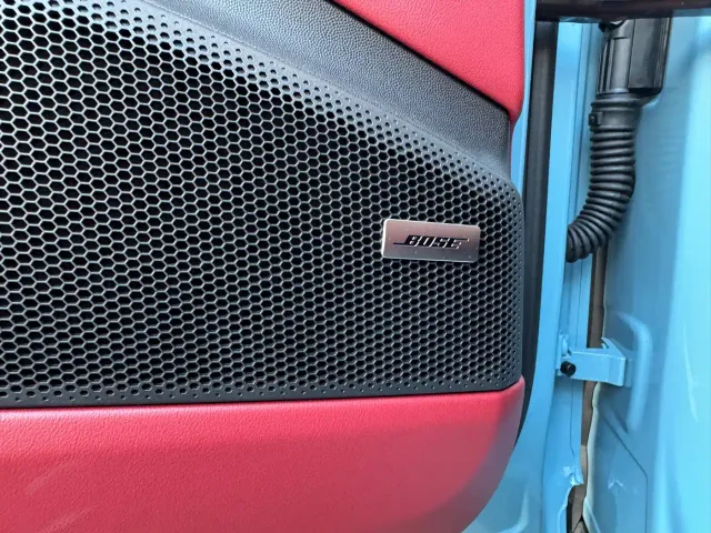 Porsche Macan EV — Фото автомобиля 20