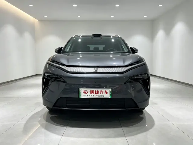 BYD Tang L — Фото автомобиля 2