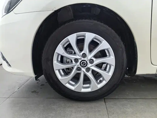 Nissan Sylphy — Фото автомобиля 17