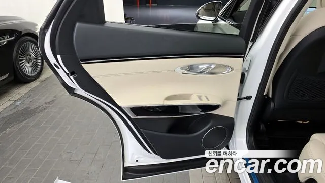 Genesis GV70 2.5T Бензин AWD — Фото автомобиля 22