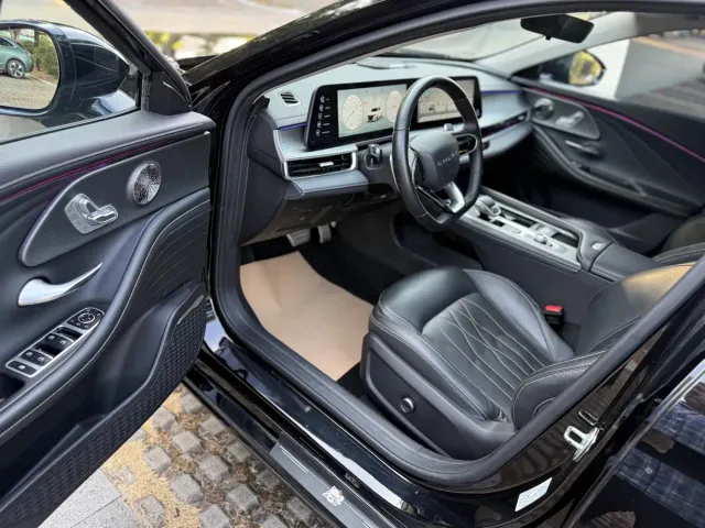 Chery Arrizo 8 — Фото автомобиля 10
