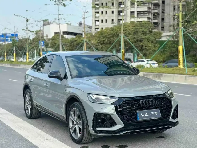 Audi Q5L Sportback — Фото автомобиля 2