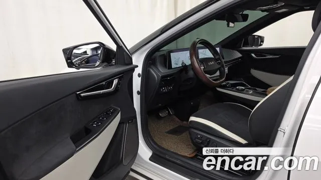 Kia EV6 — Фото автомобиля 9