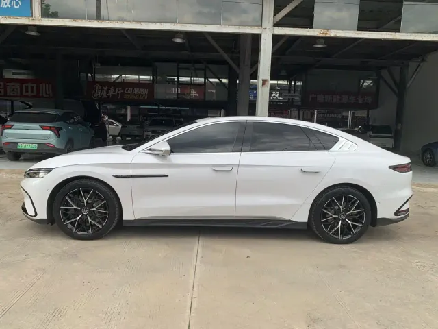 BYD Han — Фото автомобиля 3