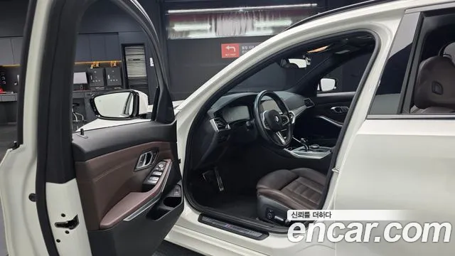 BMW 3-Series 3 серия (G20) 320i Touring M Sport — Фото автомобиля 10