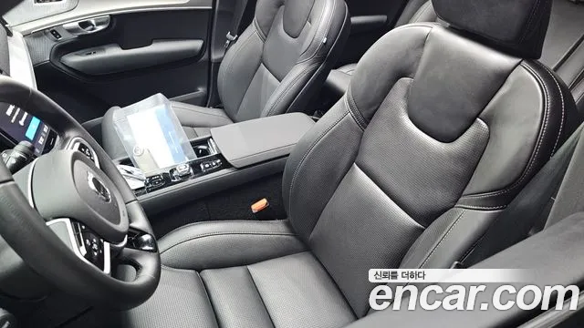 Volvo XC90 Generation 2 — Фото автомобиля 30