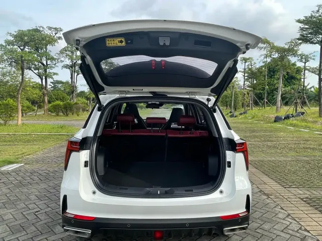 Changan CS75 Plus — Фото автомобиля 23