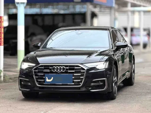 Фотография автомобиля — Audi A6L