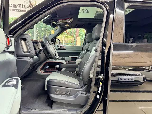 BYD FangChengBao Leopard 5 — Фото автомобиля 6