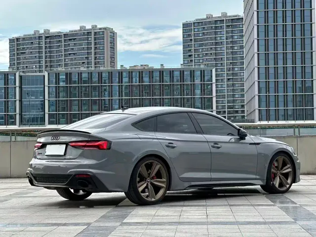 Audi RS 5 — Фото автомобиля 4