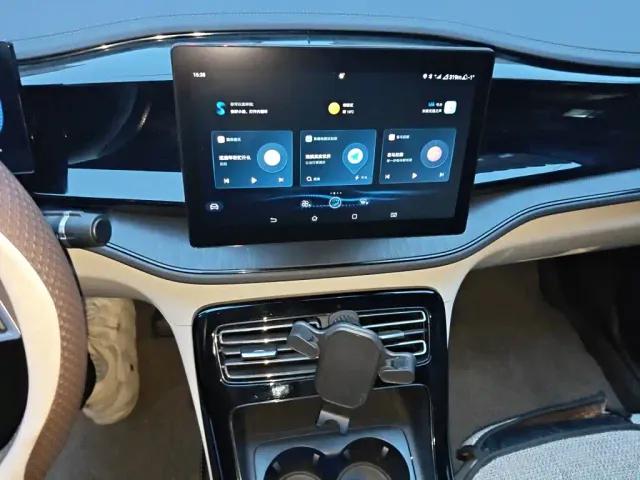 BYD Qin PLUS — Фото автомобиля 14
